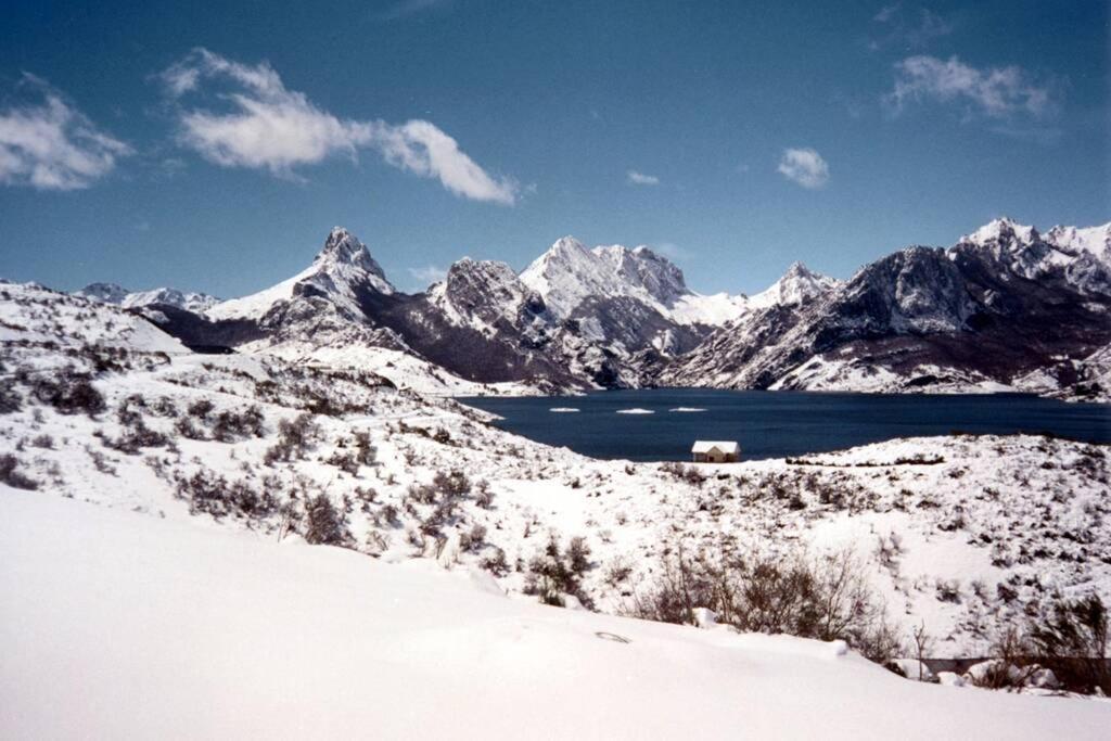 Aire De Montana - Estupendas Vistas A Los Picos Baro  المظهر الخارجي الصورة